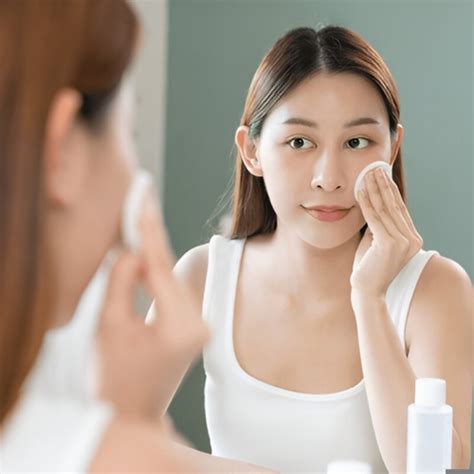 Which Is Better, Face Wash Or Face Scrub? – Dr.Rashel