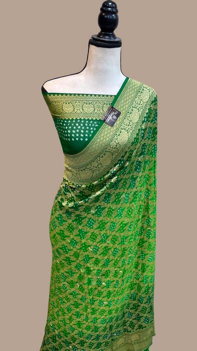 Dual Shade Pure Georgette Banarasi Bandhej Handloom Saree | The Handlooms