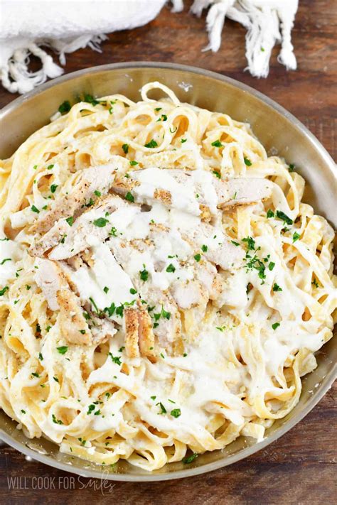 Fettuccine Alfredo Pasta Recipe Chicken Alfredo Recipe (VIDEO)