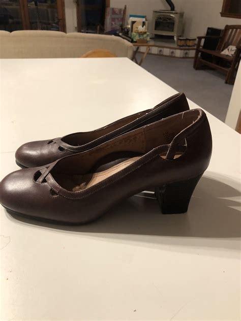 Strictly Comfort Womens Brown Leather Shoes Size 9 M Block Heel EUC | eBay
