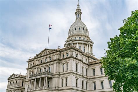 RZR News - The New Way To News