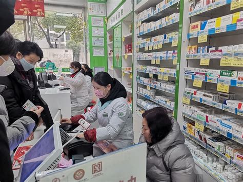 每经记者实地走访：武汉多家药店有少量口罩在售，正计划补货 | 每经网