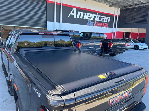 Manual Sliding Tonneau Cover - 2020-2022 GMC Silverado/Sierra 2500/3500 Heavy Duty 6.9' Bed v2 ...