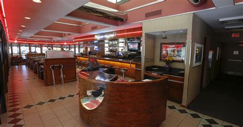 Review: Drake Diner satisfies, but service falls short