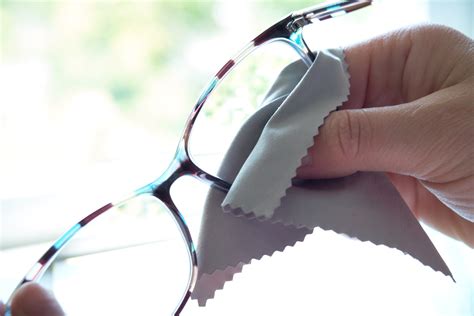 How To Wash Microfiber Cloths For Glasses Safely & Properly