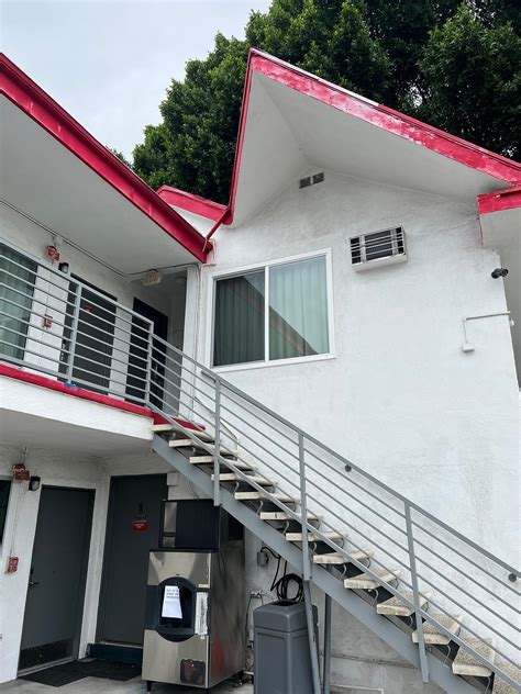 THE ASTRO PASADENA HOTEL - Prices & Motel Reviews (CA)