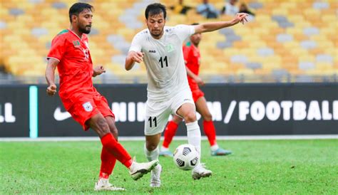 马来西亚获胜后 索萨为出色的巴林鼓掌 - 亚洲足球国家杯赛事报道栏目 - 劲爆体育网【www.jinbaosports.com】一个真正的足球网站！