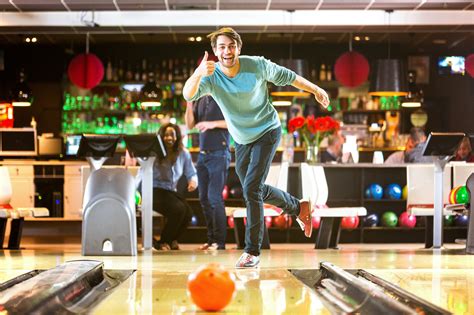 How to Throw the Perfect Bowling Birthday Party | Thrifty Momma Ramblings
