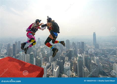 Base Jumping 的图像结果