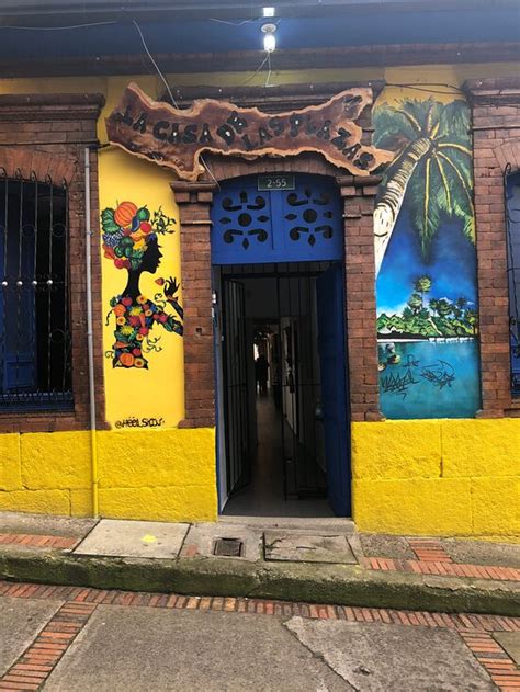 LA CASA DE LAS PLAZAS (Bogota) - Hostel Reviews, Photos, Rate ...