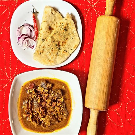 Goru Bhuna (Beef curry) and tandoori bread – Joy and Meal