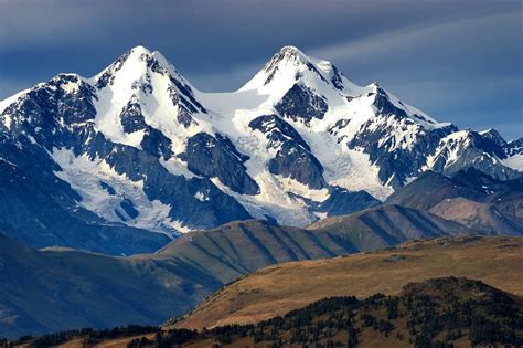 https://peakvisor.com/photo/Kazakhstan-Mount-Belukha.jpg