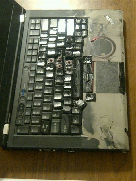 New vs Broken Computer 的图像结果