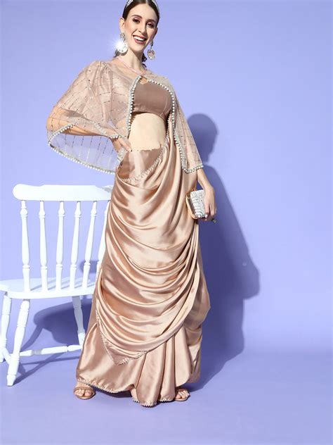 Tikhi Imli Silver Solid Poly Satin Saree with Embellished Cape with Un