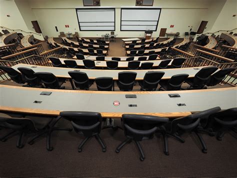 Coronavirus-infected college student among those cited after Ohio party ...