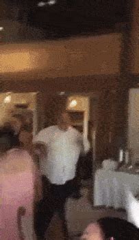 Dancing Fails 的图像结果