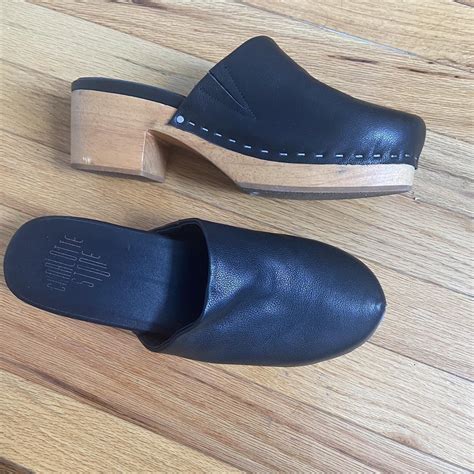 Women's Black Clogs | Depop