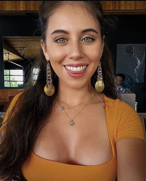 Violet summer on Twitter | Hot black women, Beautiful women pictures, Beautiful smile women