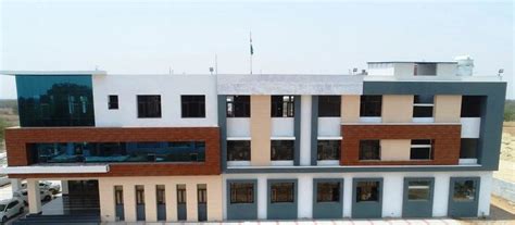 SHREE RAM INTERNATIONAL SCHOOL