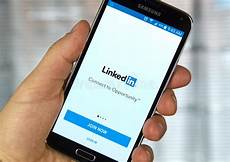 linked in mobile linkedin mobile application on a cell phone editorial linked in mobile linkedin mobile application on a cell phone editorial