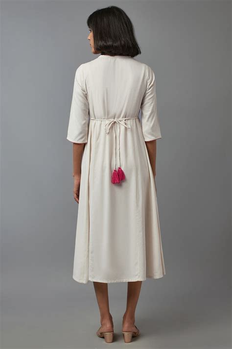 Buy Off White Thread Embroidery kurta Online for Woman | Shop for Aurelia