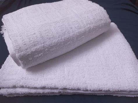 Best Ihram for Umrah: Choosing the Right Size and Material