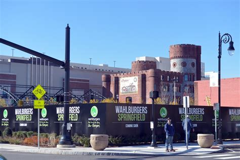 MGM Springfield says Wahlburgers will be ready in late 2019, early 2020 ...