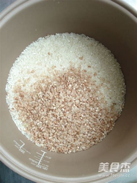 红粳米饭,红粳米饭的家常做法 - 美食杰红粳米饭做法大全