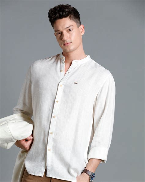 IDENTITI Men Slim Fit Mandarin Collar Checks Shirt In White