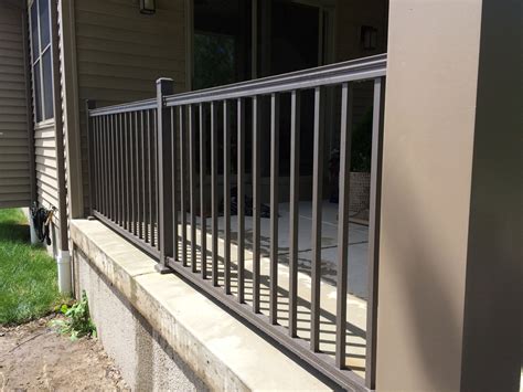 Railings - Modern Decks & Railings
