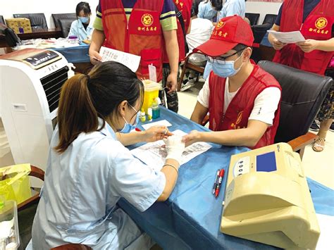 滁州福彩志愿者献热血传爱心