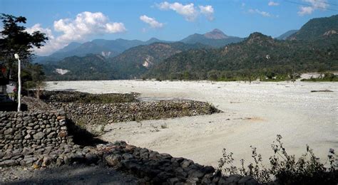 Jayanti River, Dooars - Help The Tourists.