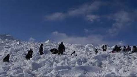 Siachen miracle: Six days after avalanche, one army jawan found alive ...