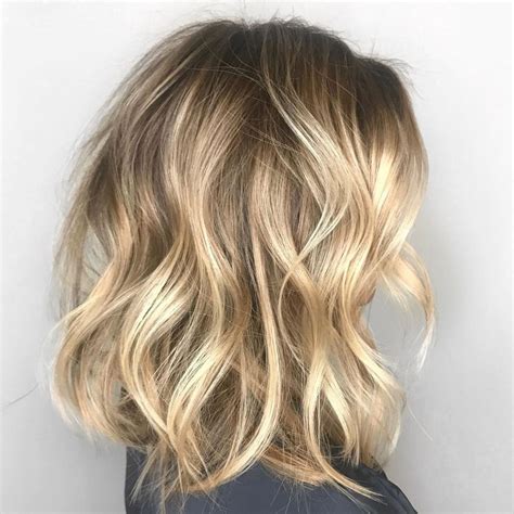 50 Short, Medium, and Long Wavy Bobs for 2025 | Wavy bob hairstyles ...