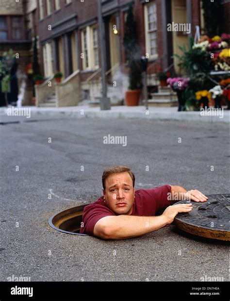 King of queens kevin james hi-res stock photography and images - Alamy