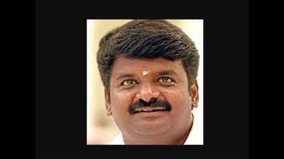 Job Scam: I-T searches expose job racket involving min’s dad | Chennai ...