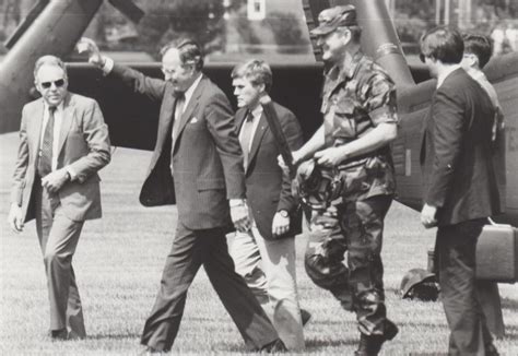 George Bush Sr 的图像结果