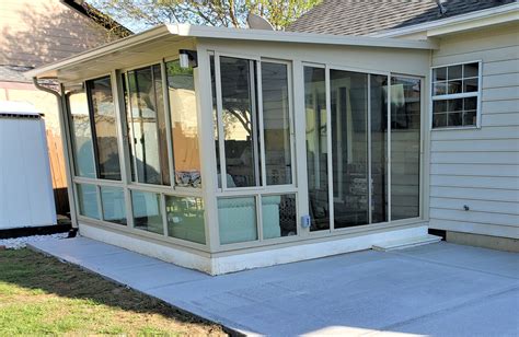 Sunrooms three season rooms solariums screen rooms – Artofit