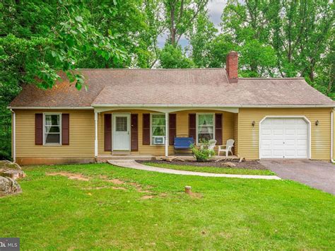 16 Hilltop Dr, Green Lane, PA 18054 | MLS #PAMC2075460 | Zillow