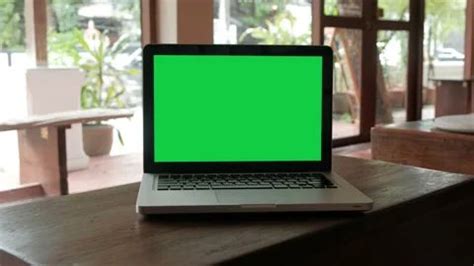 Computer Side Greenscreen 的图像结果