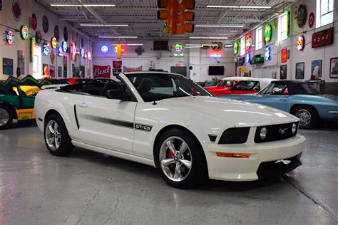 2009 Ford Mustang | classicsandbeyond.com