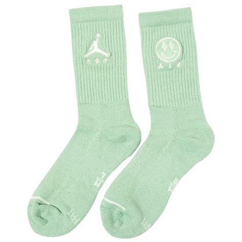 jordan men jordan legacy crew socks enamel green