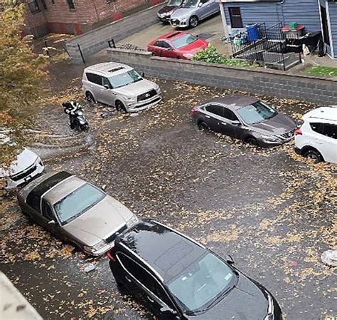 2 dead after heavy rain brings intense flooding to New York City - ABC News