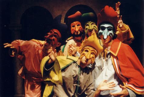 Personagem Commedia Dell Arte - FDPLEARN