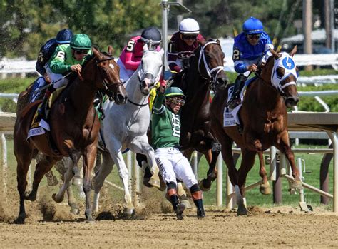 Irad Ortiz Jr. avoids major injury after fall in Jockey Club Gold Cup