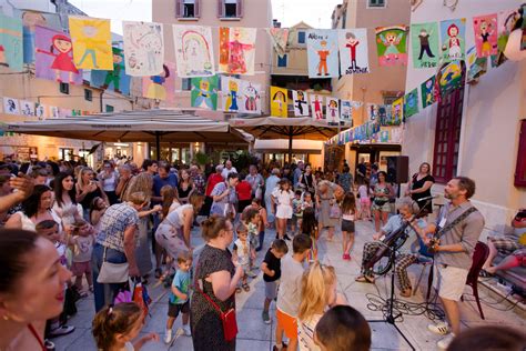 Maturant si i želiš raditi preko ljeta? Učlani se u student servis SC-a ...