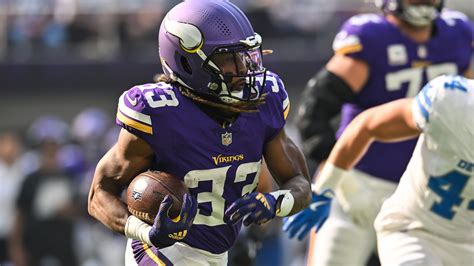 NFL Week 8 schedule, how to watch, stream games