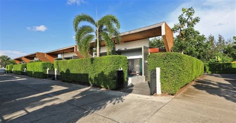 The 8 Pool Villa — Teletype