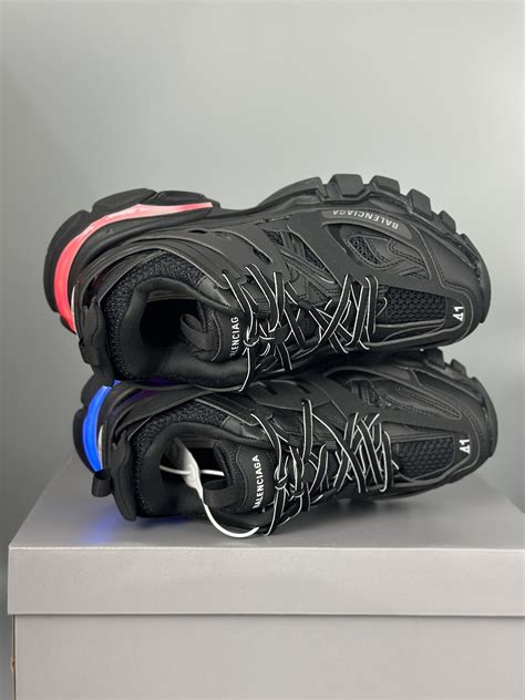 Lingakick Official Online Store » Balenciaga Track LED Black