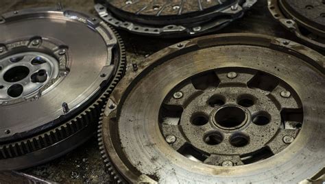 Car Flywheel Explained 的图像结果